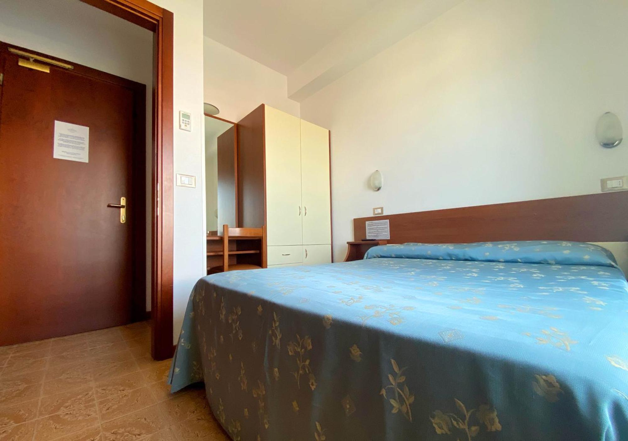 Hotel Sayonara Senigallia Exterior photo