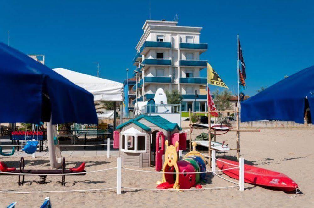 Hotel Sayonara Senigallia Exterior photo