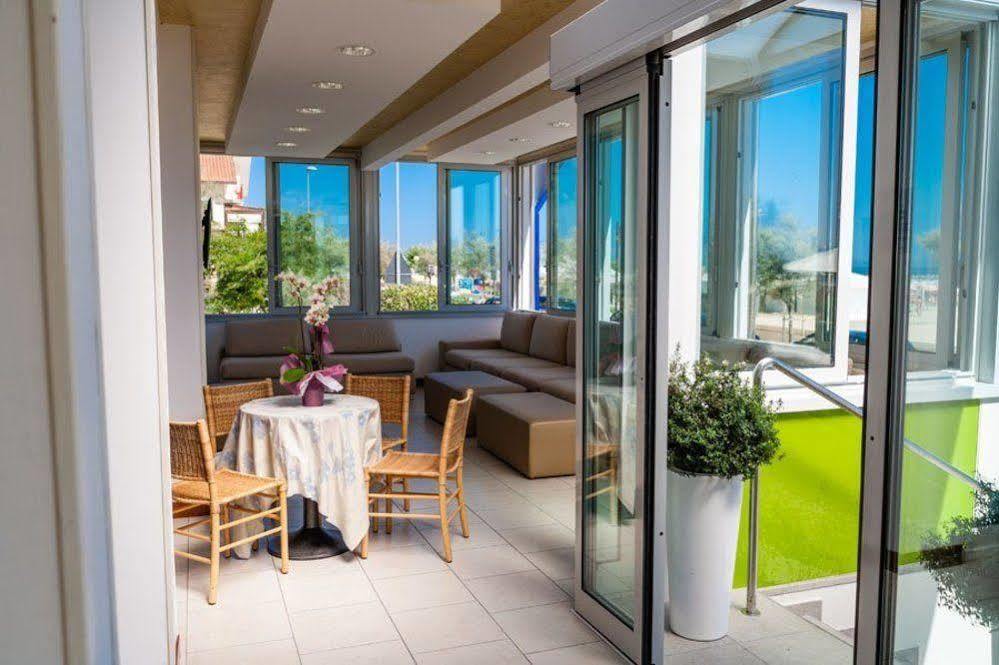 Hotel Sayonara Senigallia Exterior photo